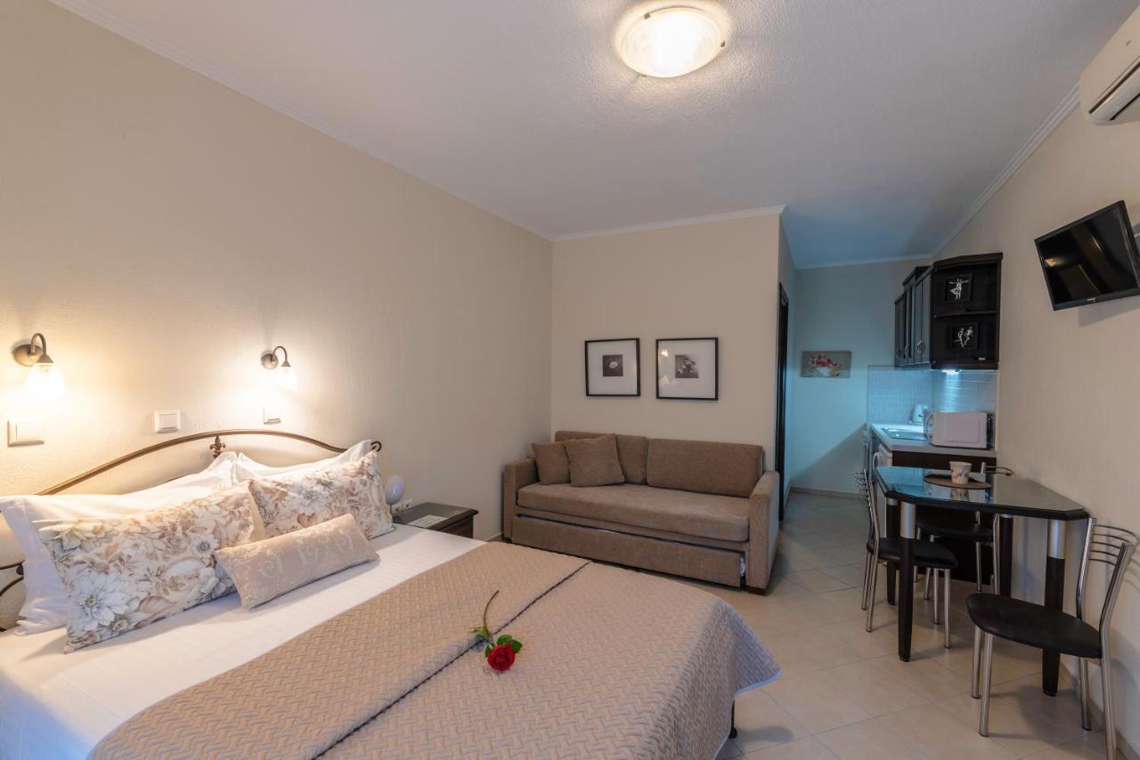 Niki Apartments Chrisi Ammoudia Eksteriør billede